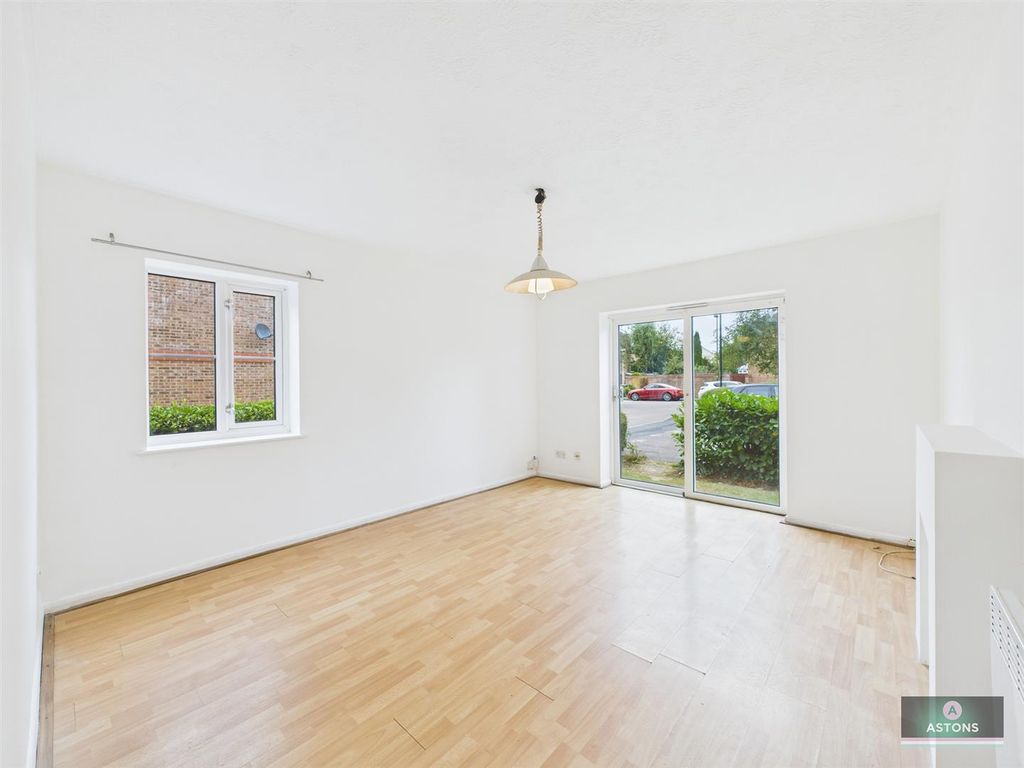 Property photo 3 of 10 Cam04622G0-Pr0025-Still003.Jpg