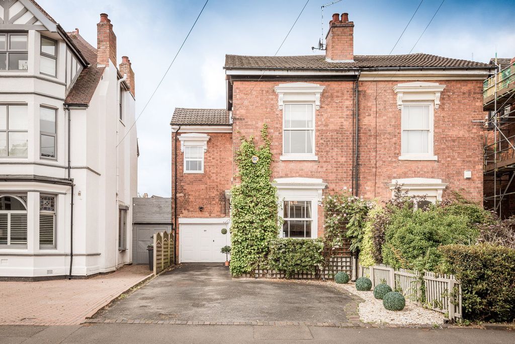 Property photo 1 of 56