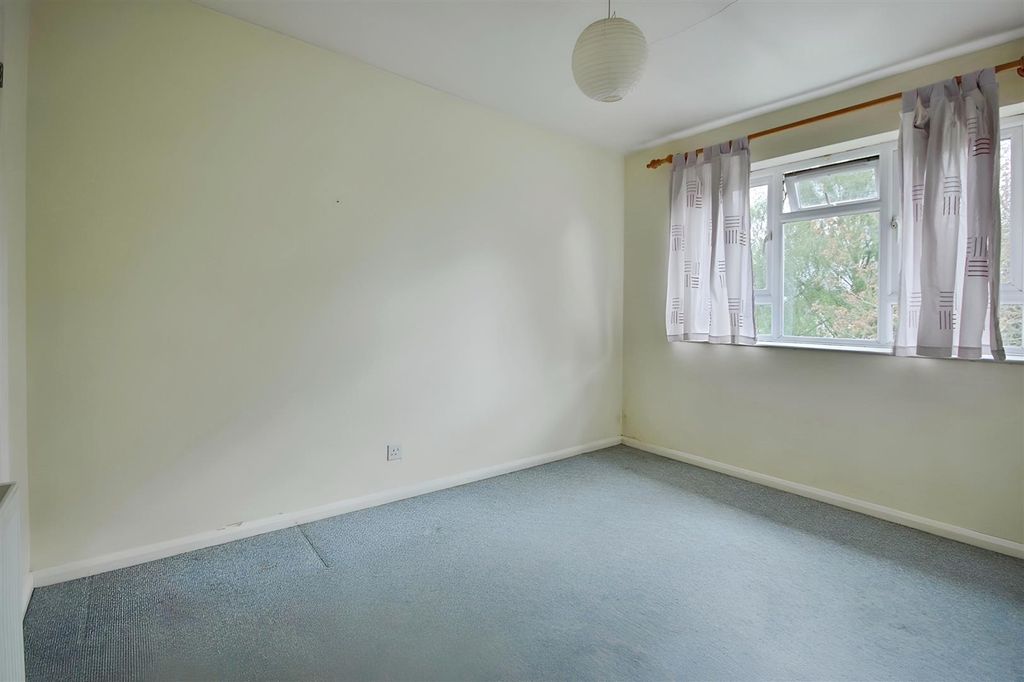 Property photo 3 of 7 E8d816B4-Wazflo6l4Op9_cc1Lcwofdp_Hgo.Jpg