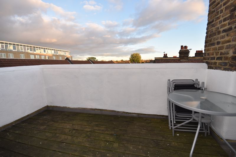 Property photo 3 of 8 Photo 8