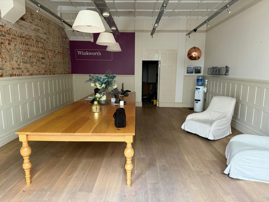 Property photo 2 of 9 3.Jpg