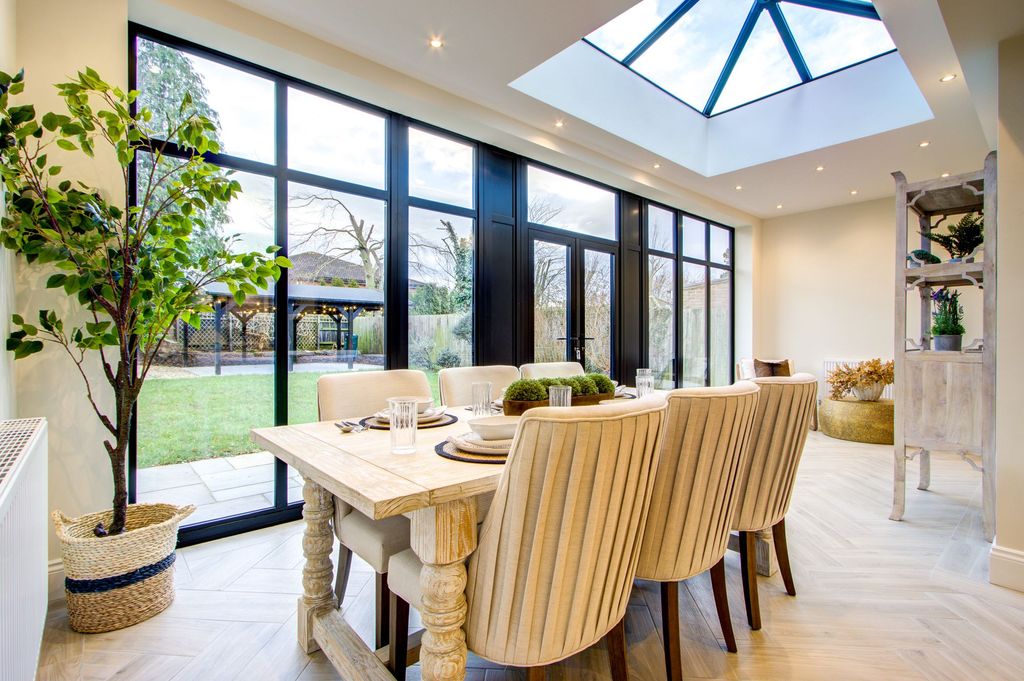 Property photo 3 of 45 Dining Area