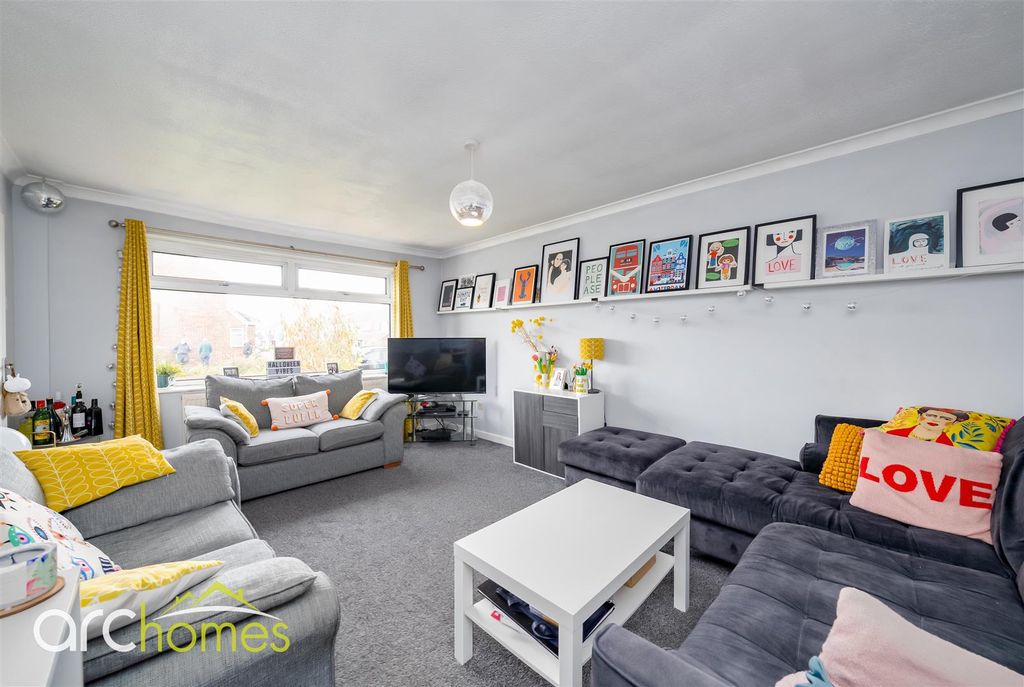 Property photo 2 of 29 Dsc04511-Edit.Jpg