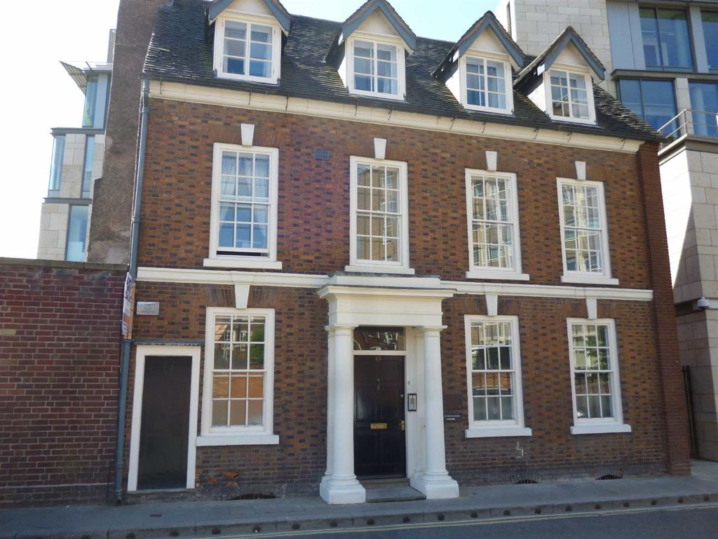 Property photo 1 of 5