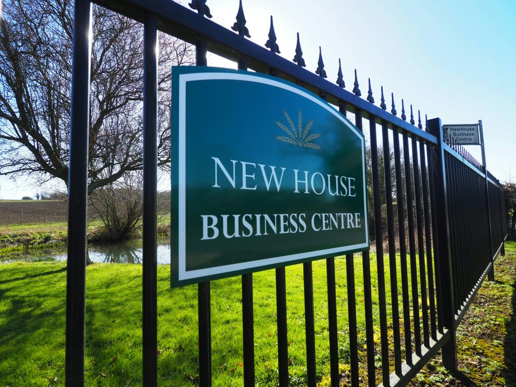 Property photo 2 of 8 P2260017.Jpg