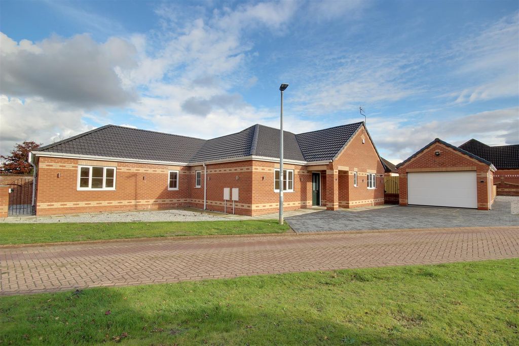 Property photo 2 of 18 1Southfront2.Jpg