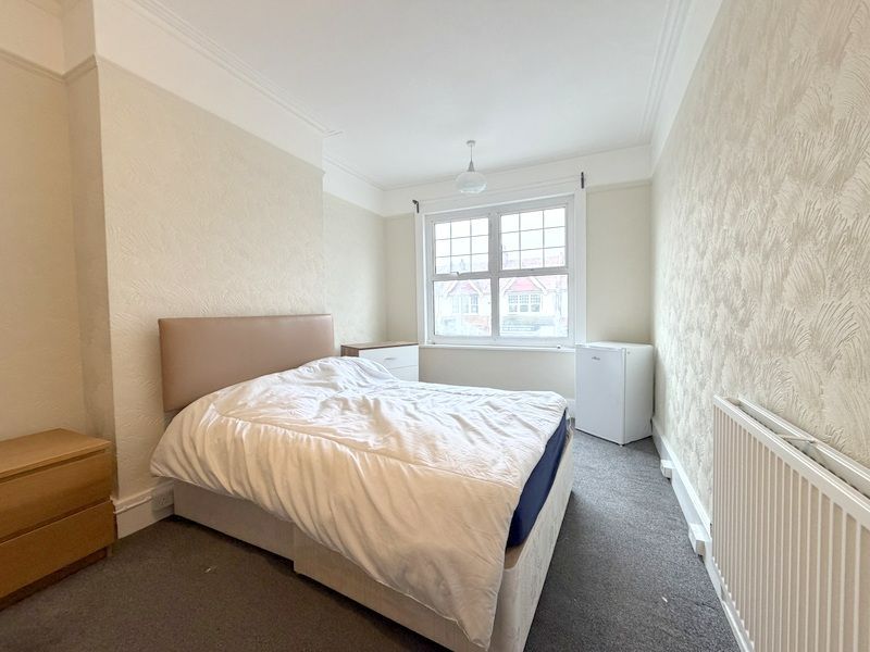 Property photo 1 of 3