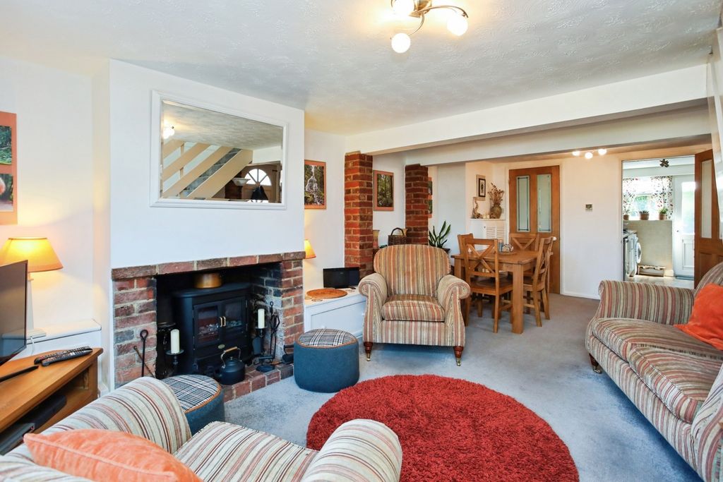 Property photo 3 of 9 Pbox-Img.Jpg