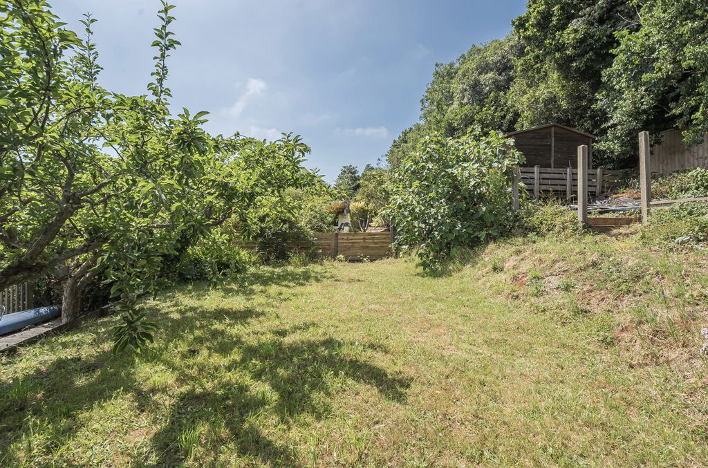 Property photo 3 of 25 1318392-4-6862B3F...