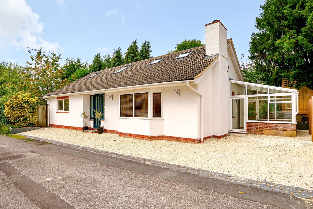 Property photo 1 of 22 Picture No. 11