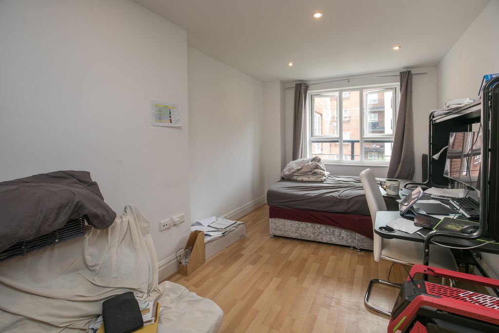 Property photo 2 of 24 Gallery