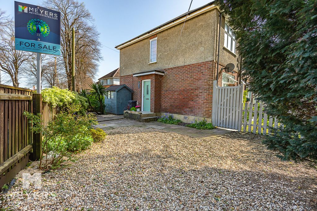 Property photo 3 of 9