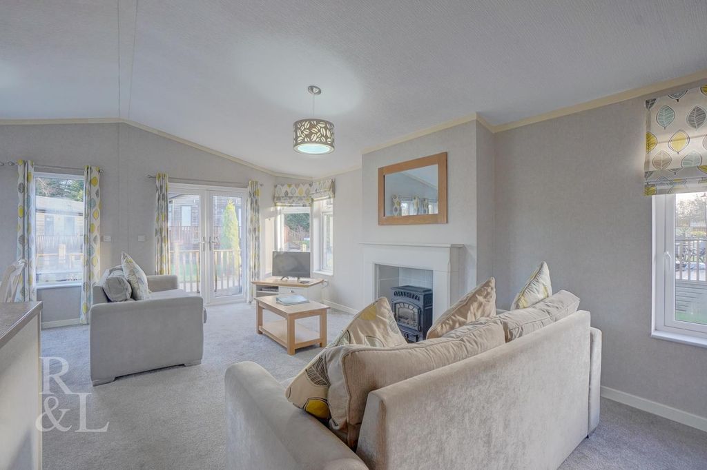 Property photo 3 of 30 Ashby Woulds (1).Jpg