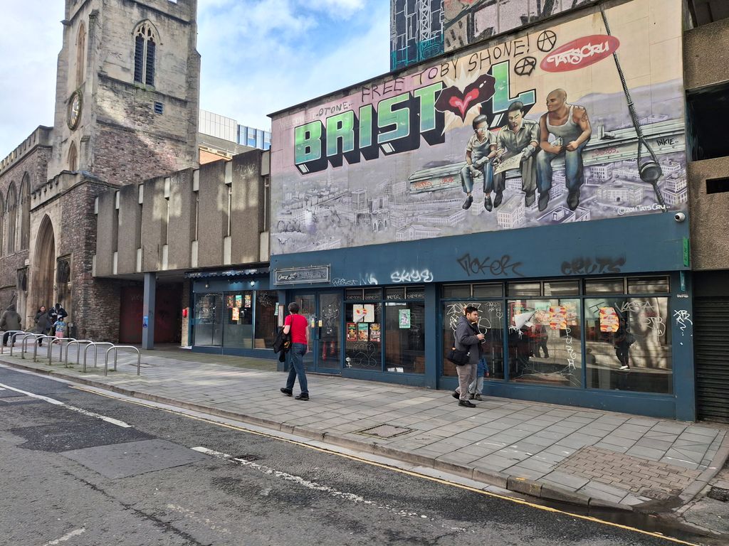 Property photo 1 of 4