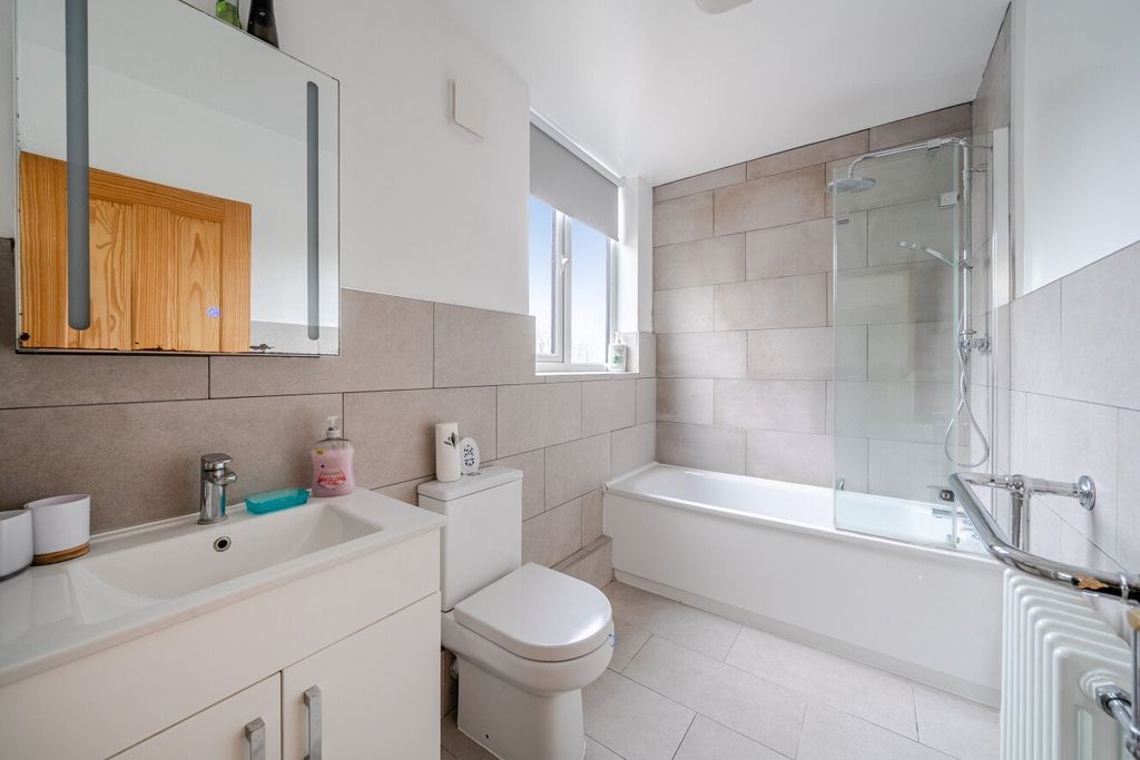 Property photo 3 of 16 Picture No. 03