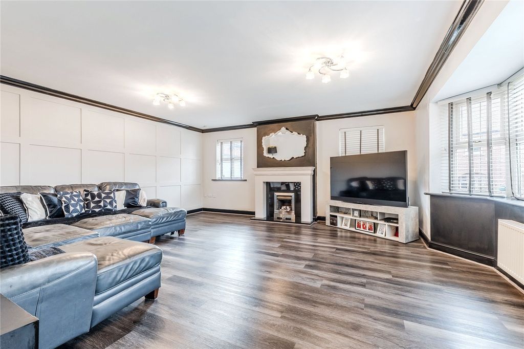 Property photo 1 of 23 Picture No. 14