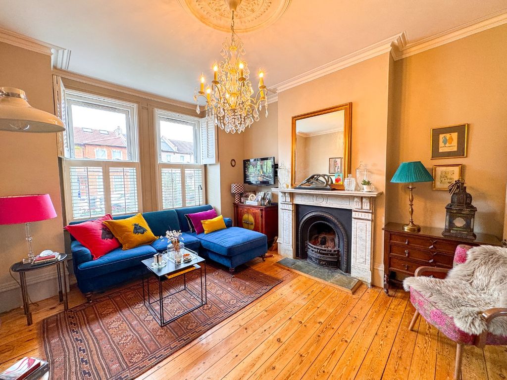 Property photo 2 of 37 4926344