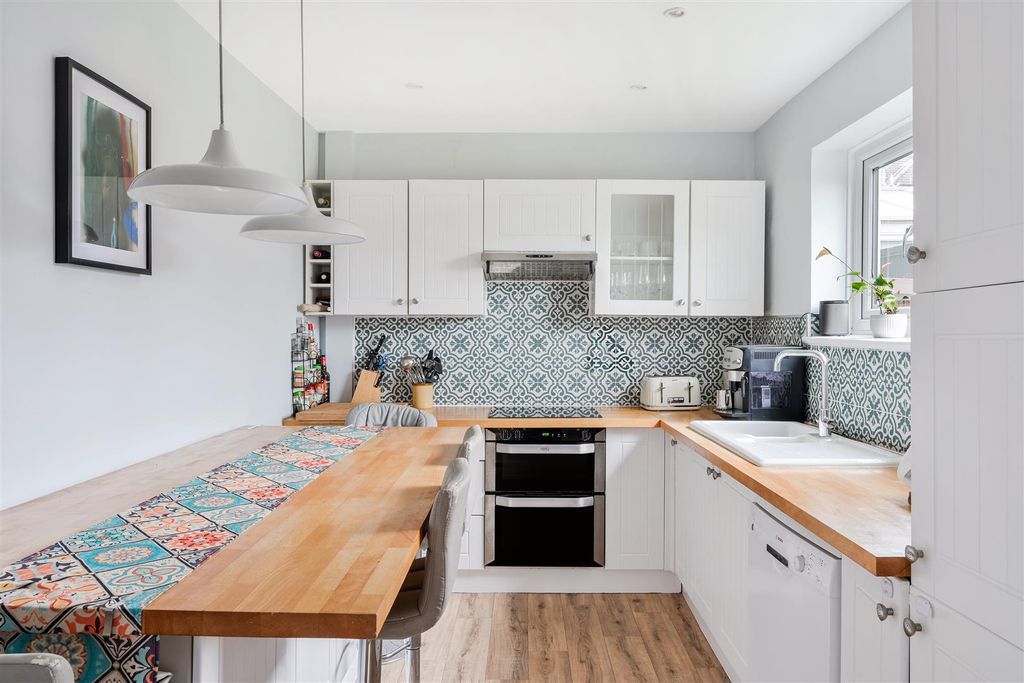 Property photo 1 of 17 Shale Green (11).Jpg