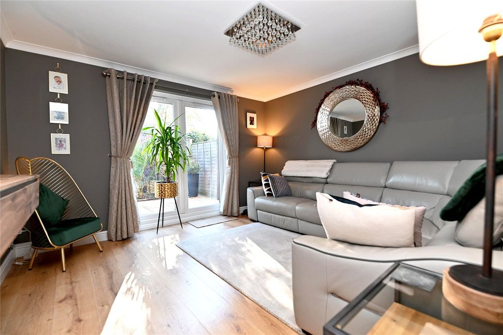 Property photo 2 of 24 Picture No. 03