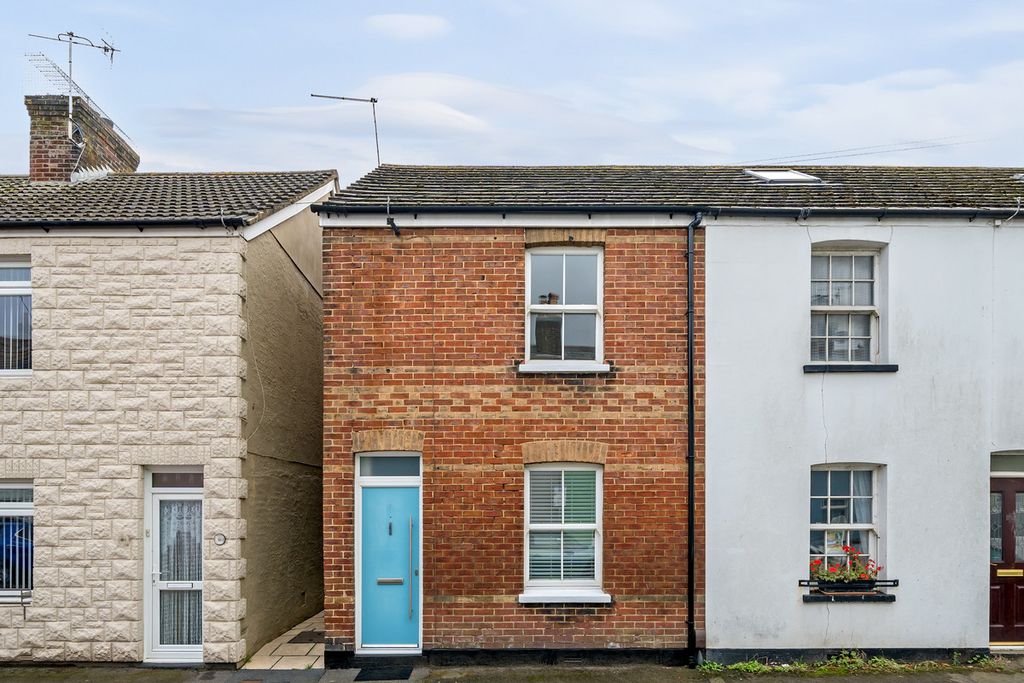 Property photo 1 of 19