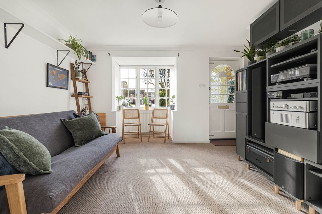 Property photo 2 of 15 773683