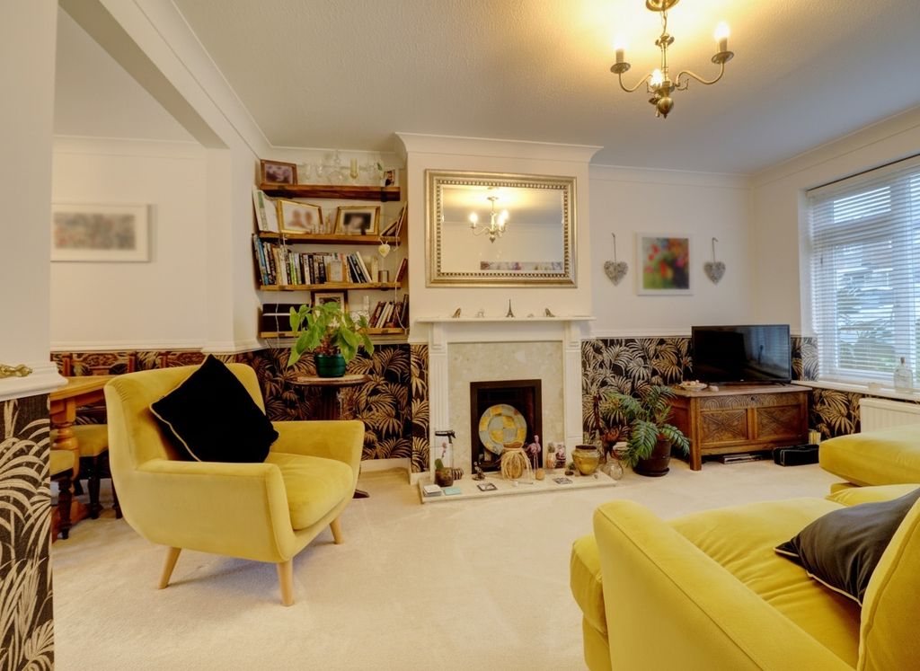 Property photo 2 of 11 Picture No. 14