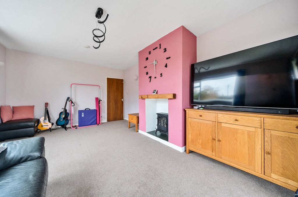 Property photo 2 of 26 1242915 (2)