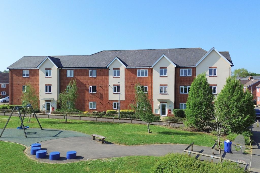 Property photo 1 of 12 4072964