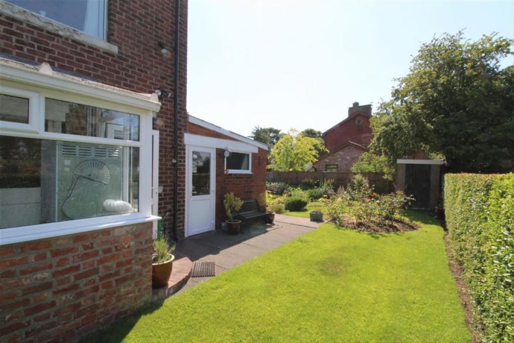 Property photo 3 of 31