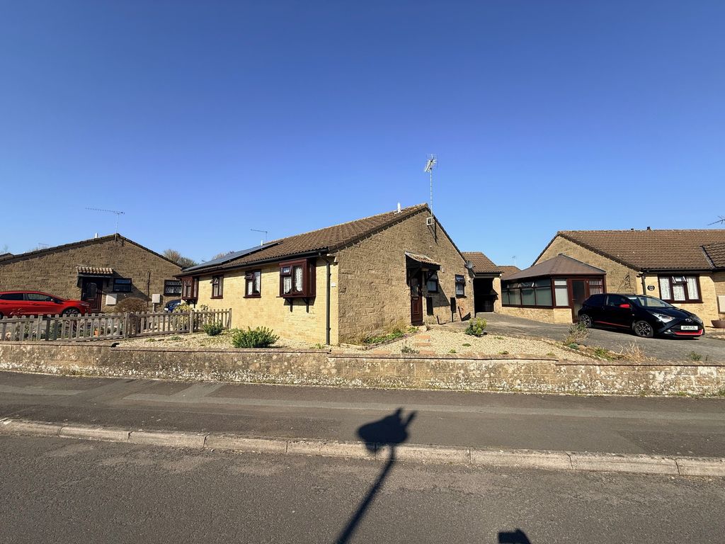 Property photo 1 of 13 Front Aspect