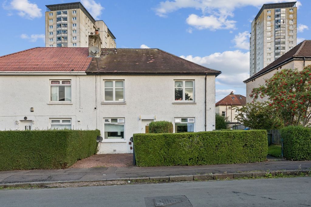 Property photo 1 of 17 Picture No. 01