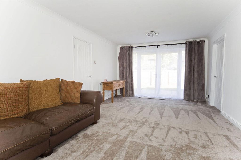 Property photo 3 of 24