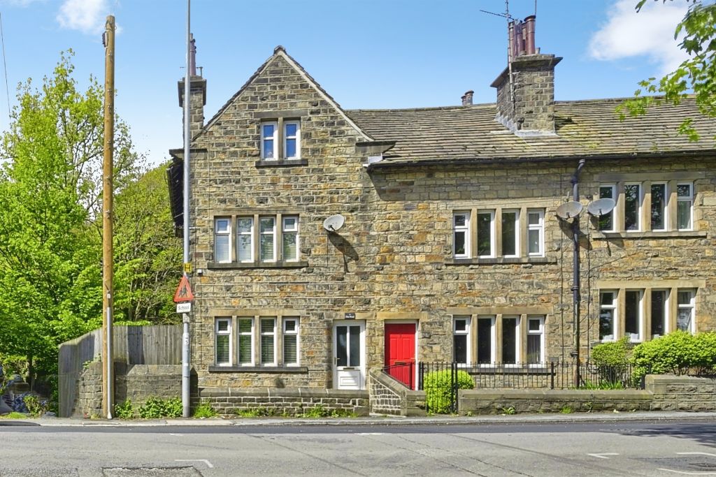 Property photo 1 of 17