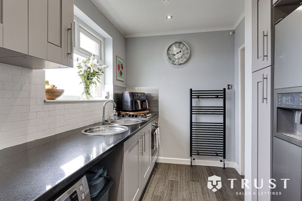 Additional image 10 of 3 bed detached house for saleMortimer Terrace, Healey, Batley WF17