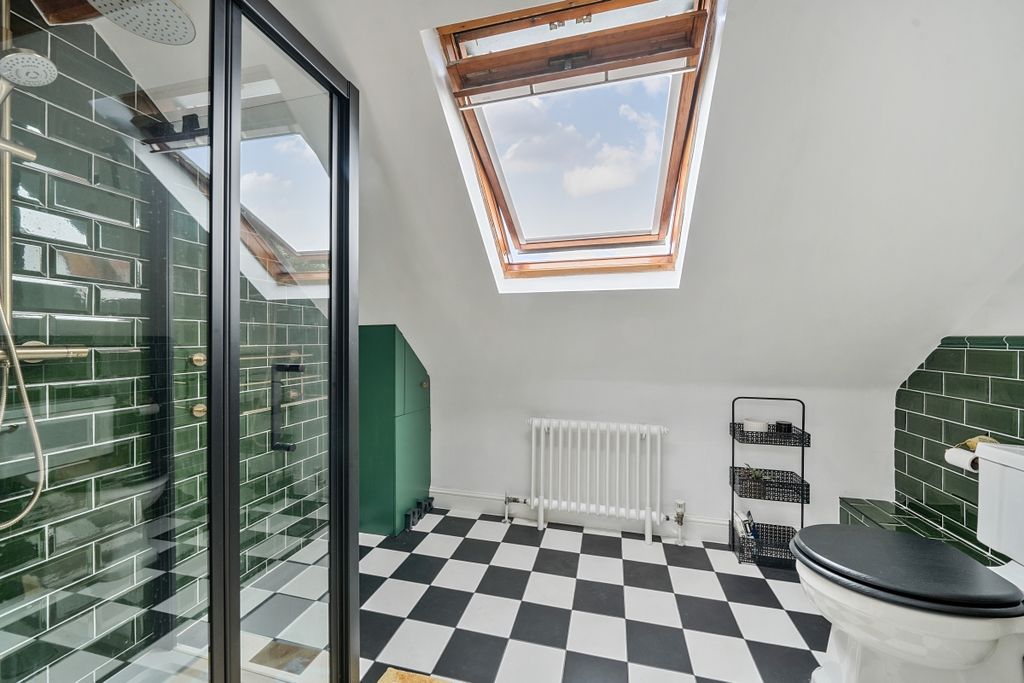 Property photo 2 of 19