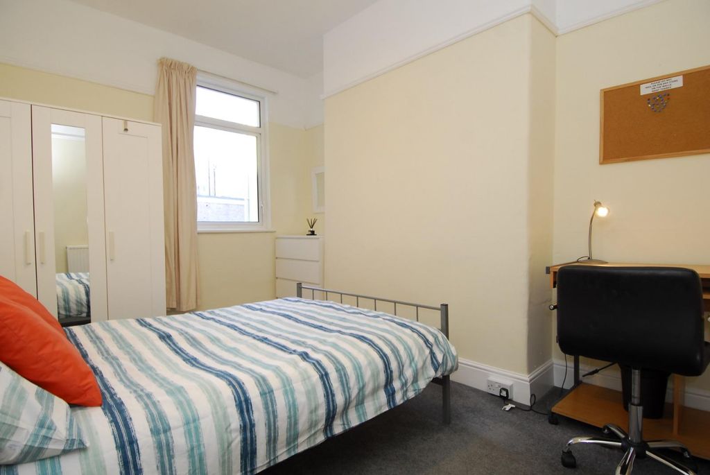 Property photo 2 of 8 Bc3B82Ec-F77A-405c-948A-3Cde9Ace4877.Jpg