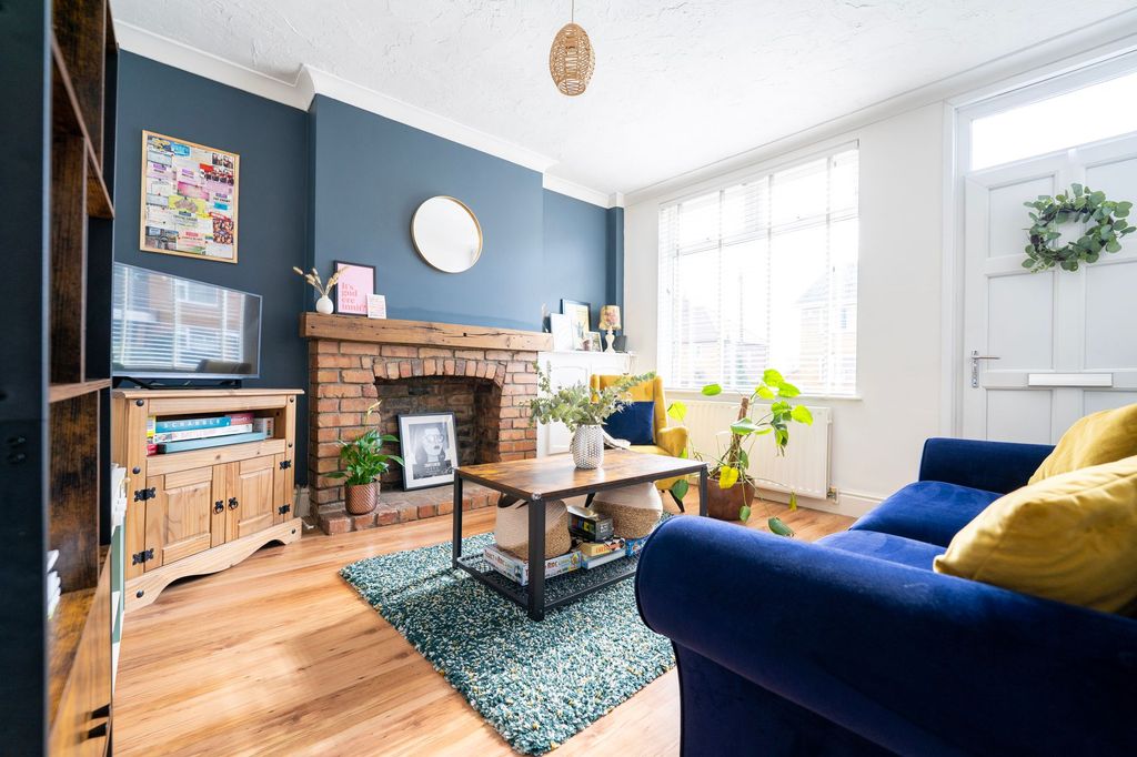 Property photo 2 of 14