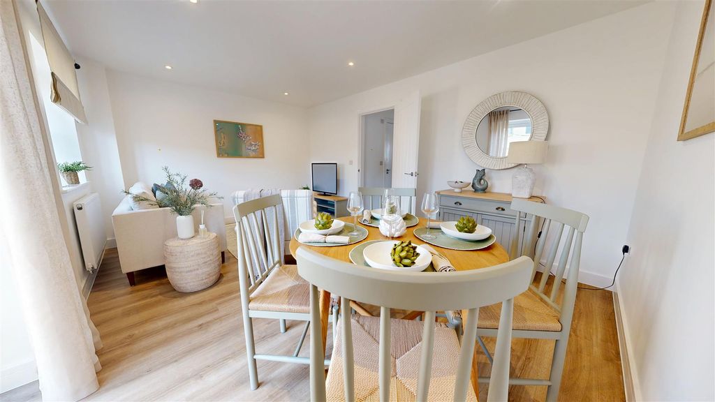 Property photo 2 of 17 10272025_110751.Jpg