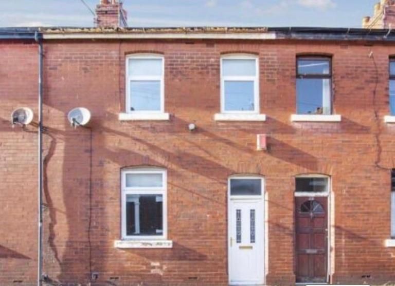 Property photo 1 of 7