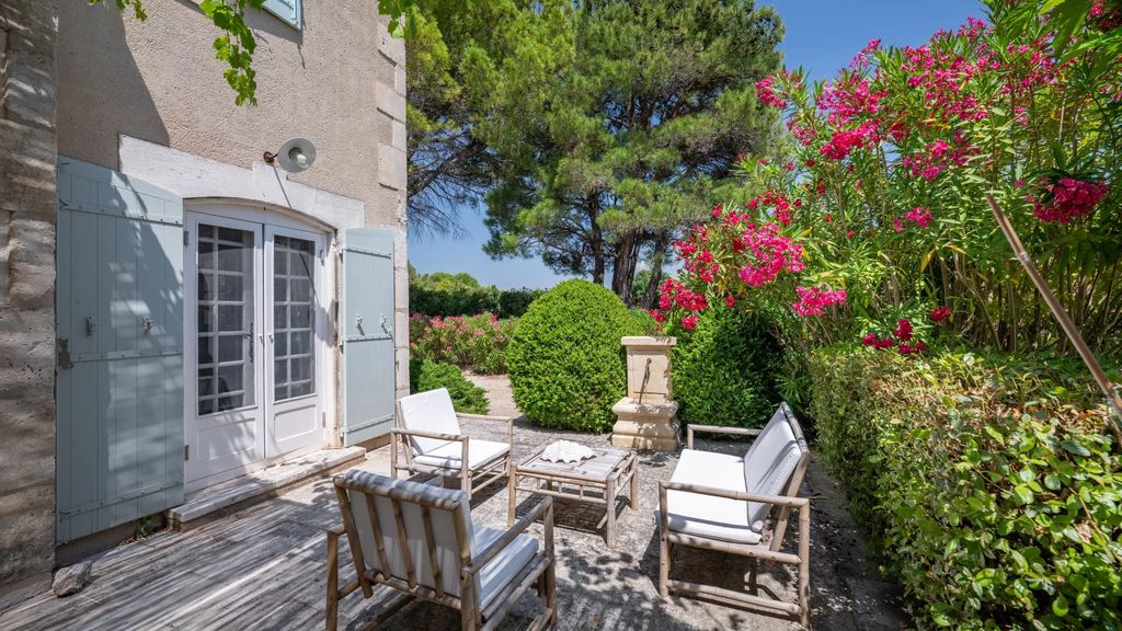 Property photo 3 of 23