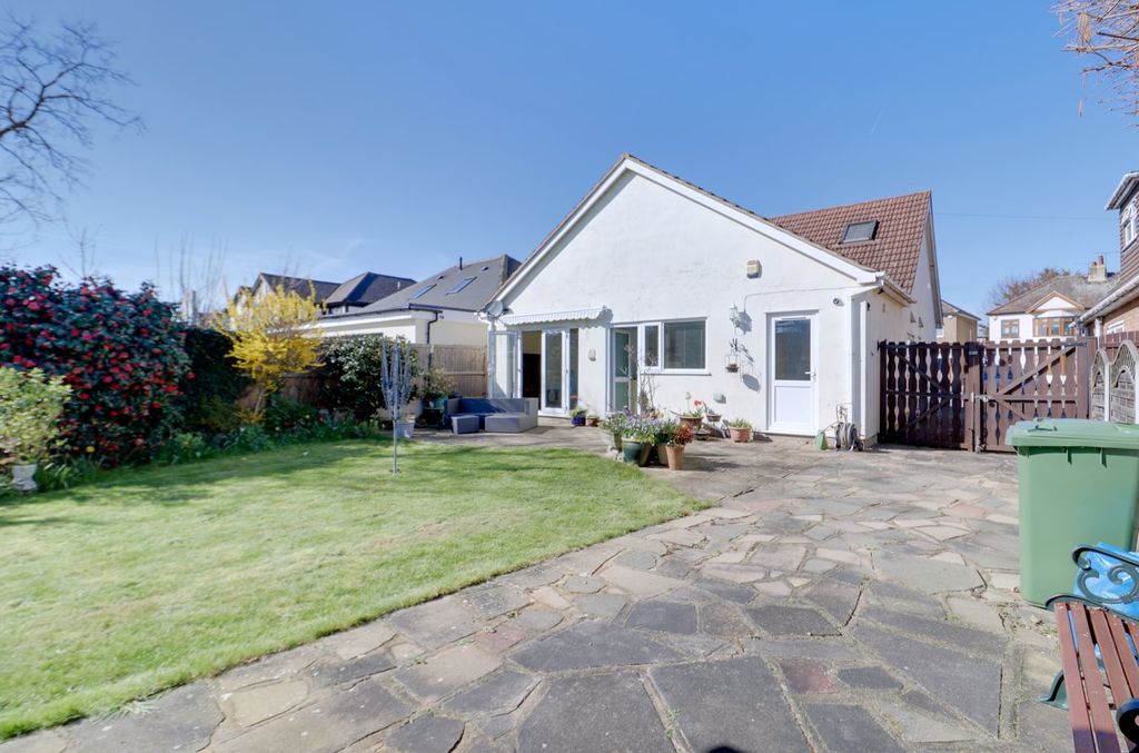 Additional image 18 of 2 bed detached bungalow for saleUpminster Road North, Rainham RM13