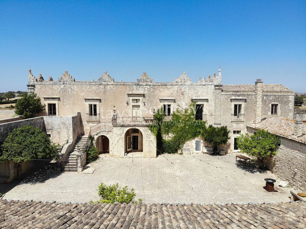 Property photo 2 of 28