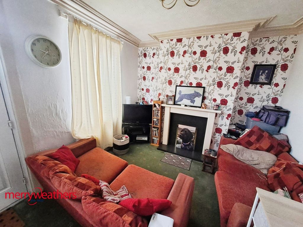 Property photo 2 of 3 Lounge