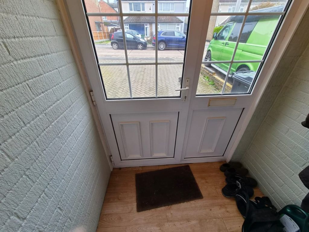 Property photo 3 of 20 4876193