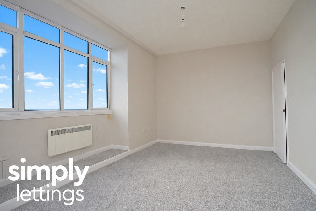 Property photo 2 of 10 Photo 1