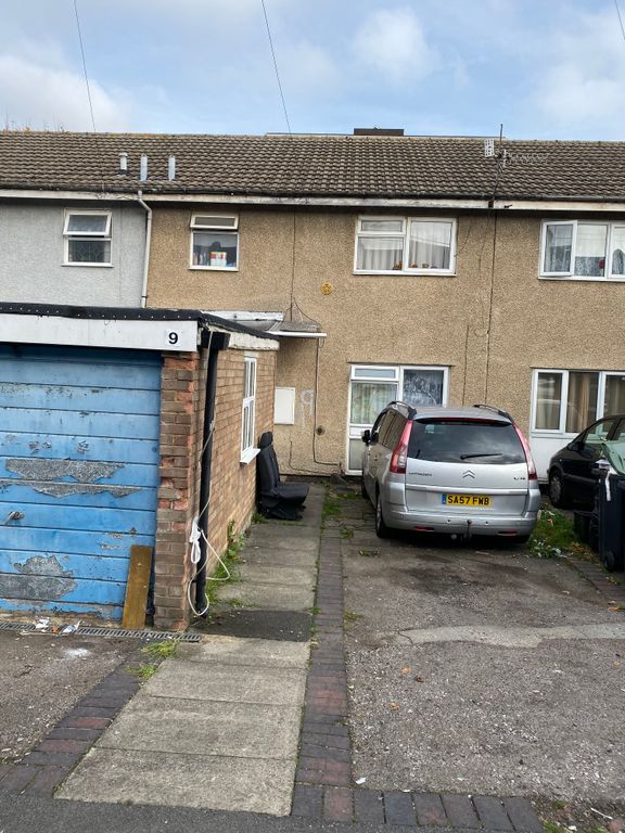Terraced house to rent Park Town