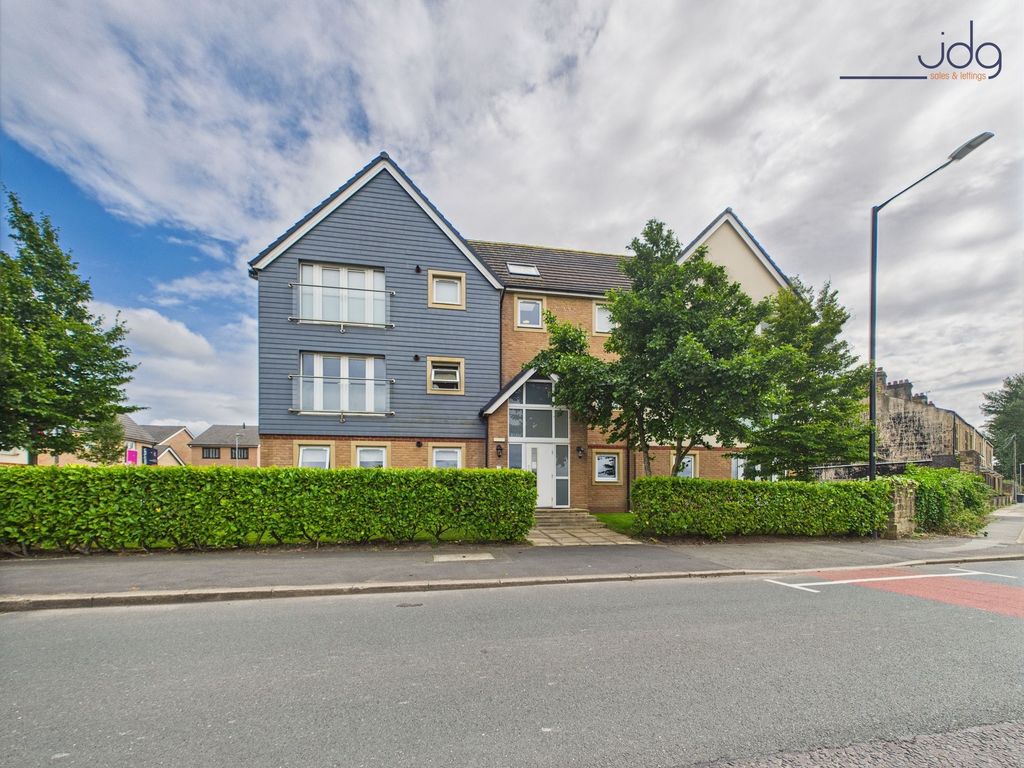 Property photo 1 of 11 Welcome To New Quay Road