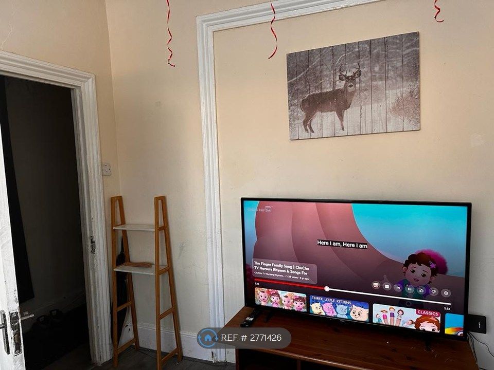 Property photo 3 of 11