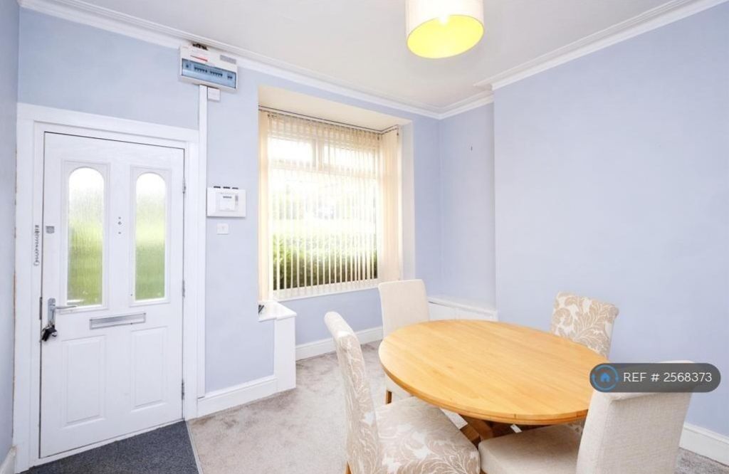 Property photo 2 of 11 2