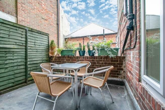 Property photo 2 of 6